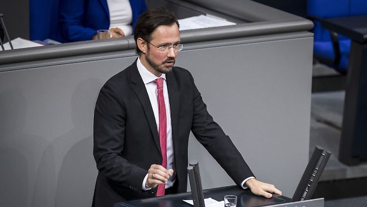 Wiese sieht die Lösung eher in Asylverfahren an den europäischen Außengrenzen.