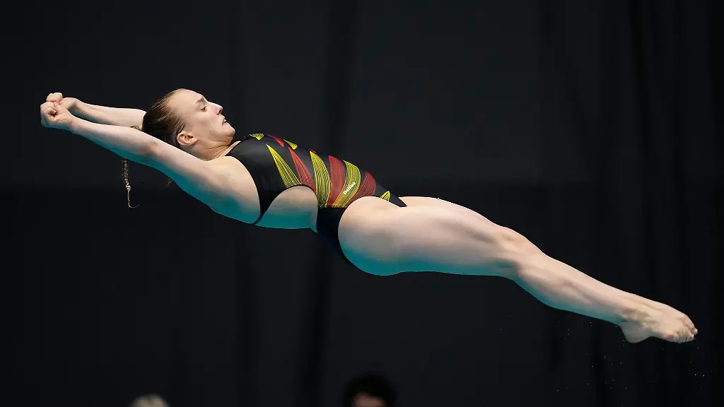 Lena-Hentschel-aus-Deutschland-tritt-im-Vorlauf-an