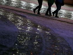 Gefahr durch Blitzeis: Clever stürzen bei Glätte - geht das?