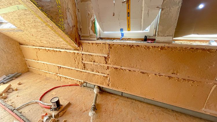 Wird ein Haus energetisch saniert, ist das ein großer Kraftakt. Für Hilfe vom Staat gibt es viele Vorgaben, etwa zu den Eigenschaften einer Wärmedämmung.