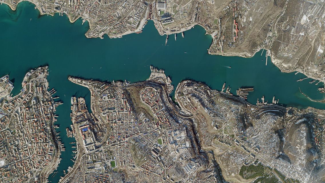 Satelittenbild auf die Krim: Russland nutzt die annektierte Insel als Nachschubbasis.