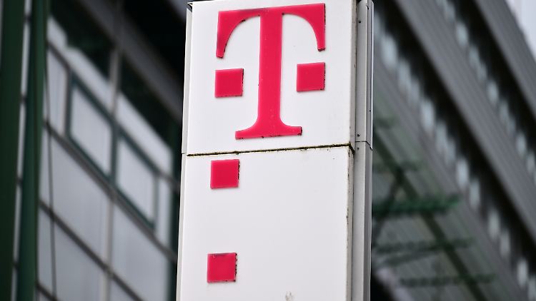 Die Telekom will die Dividende um zehn Prozent anheben.