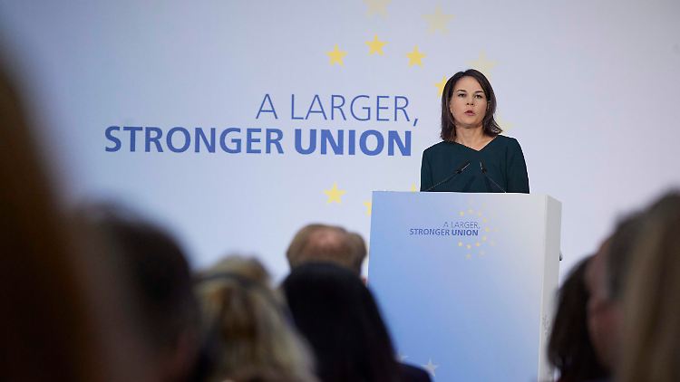 Außenministerin Annalena Baerbock möchte die Grundlagen für eine EU-Erweiterung legen. 