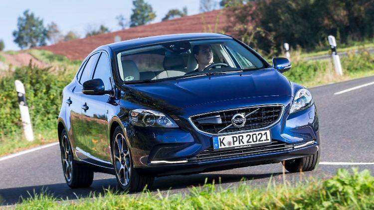 Der Volvo V40 der zweiten Generation ist ein charmanter wie solider Vertreter der Kompaktklasse.