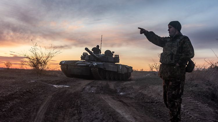 Ukrainische Soldaten während einer Übung in der Region Donezk.