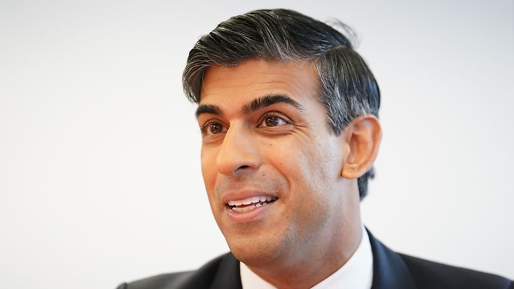 Der britische Premierminister Rishi Sunak rief Betroffene auf, sich bei der Polizei zu melden.