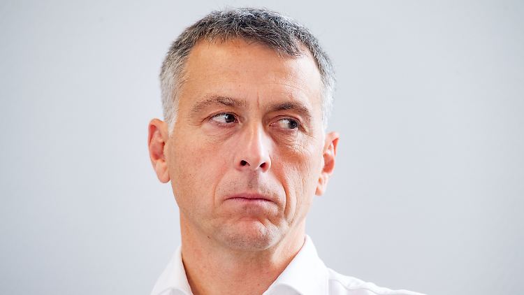 Stefan Kerth hat laut Angaben einer Sprecherin nicht vor, in eine andere Partei einzutreten.