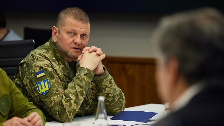 Waleryj Saluschny (im Bild), der Oberkommandierende der ukrainischen Streitkräfte, trauert um Hennadij Tschastjakow.

