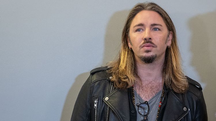 Hat er gelogen? Gil Ofarim vor dem Leipziger Landgericht.