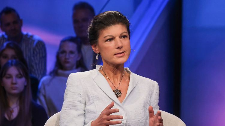 Tausende wollen Mitglied ihrer neuen Partei werden, berichtet Wagenknecht bei Maischberger.