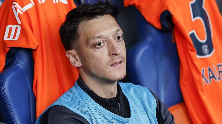 Özil hat seine Vereinskarriere im Frühjahr beendet.