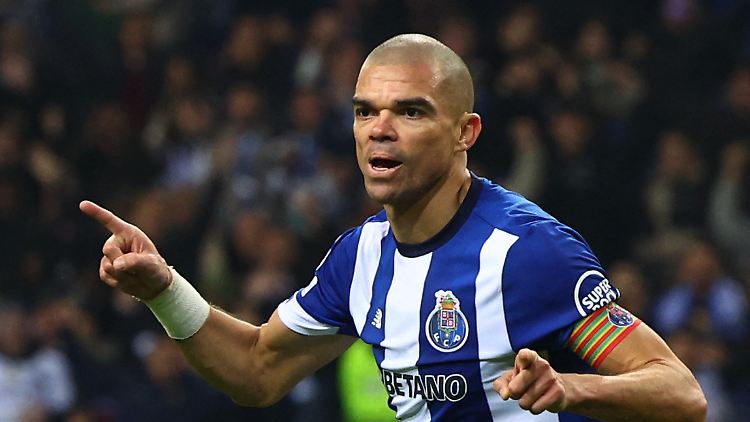 Pepe ist jetzt der älteste Torschütze der Champions League.