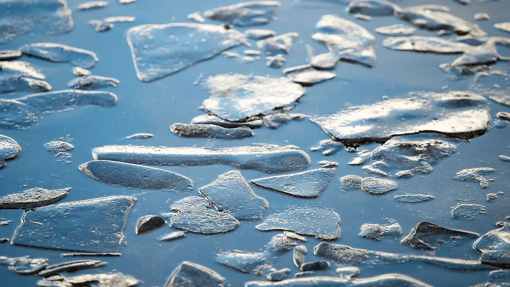 Schmelzende-Eisschollen