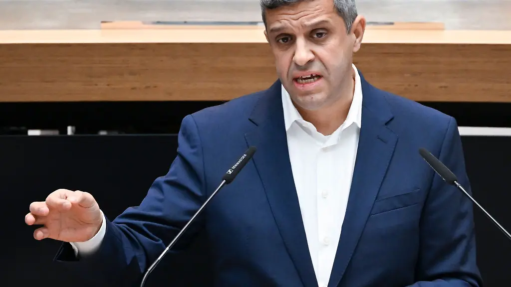 Raed-Saleh-Landesvorsitzender-der-SPD-in-Berlin-und-Vorsitzender-der-SPD-Fraktion-im-Berliner-Abgeordnetenhaus