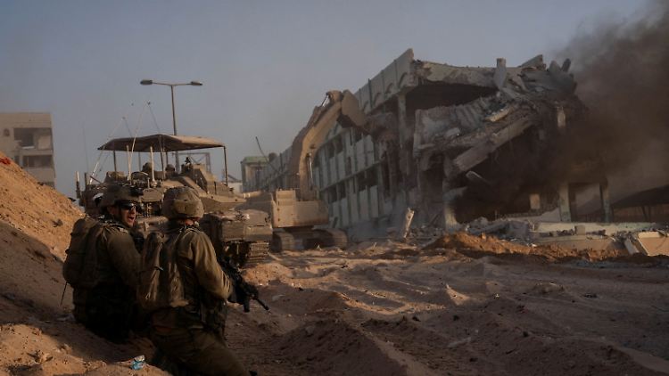 Israelische Streitkräfte sind bereits "tief" in die Stadt Gaza vorgedrungen.