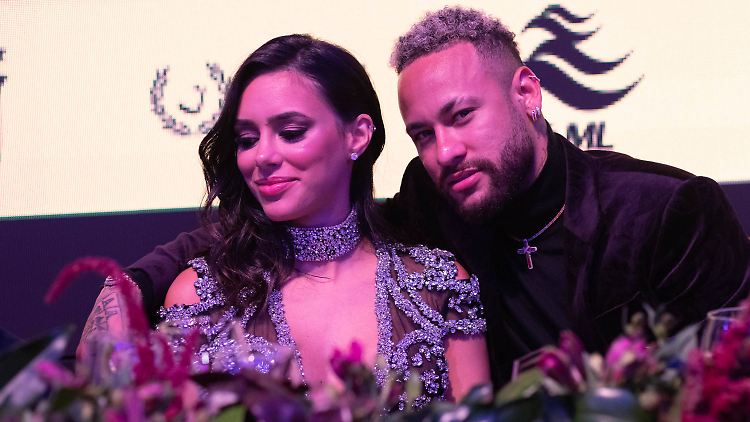 Seit einem Monat Eltern einer Tochter: Neymar und seine Freundin Bruna Biancardi.