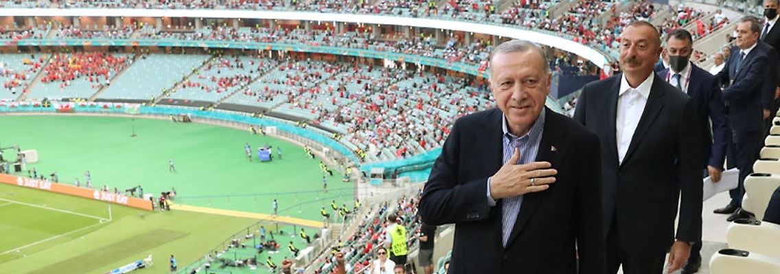 Der DFB geht derzeit nicht von einem Besuch des türkischen Präsidenten Recep Tayyip Erdogan beim Länderspiel in Berlin aus.