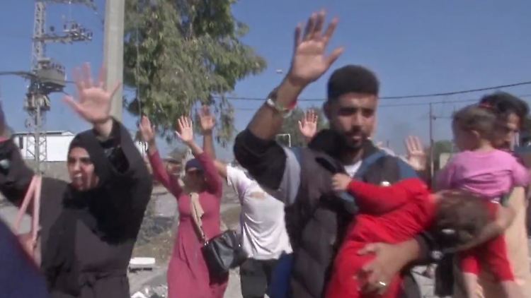 Palästinenser auf der Flucht.JPG