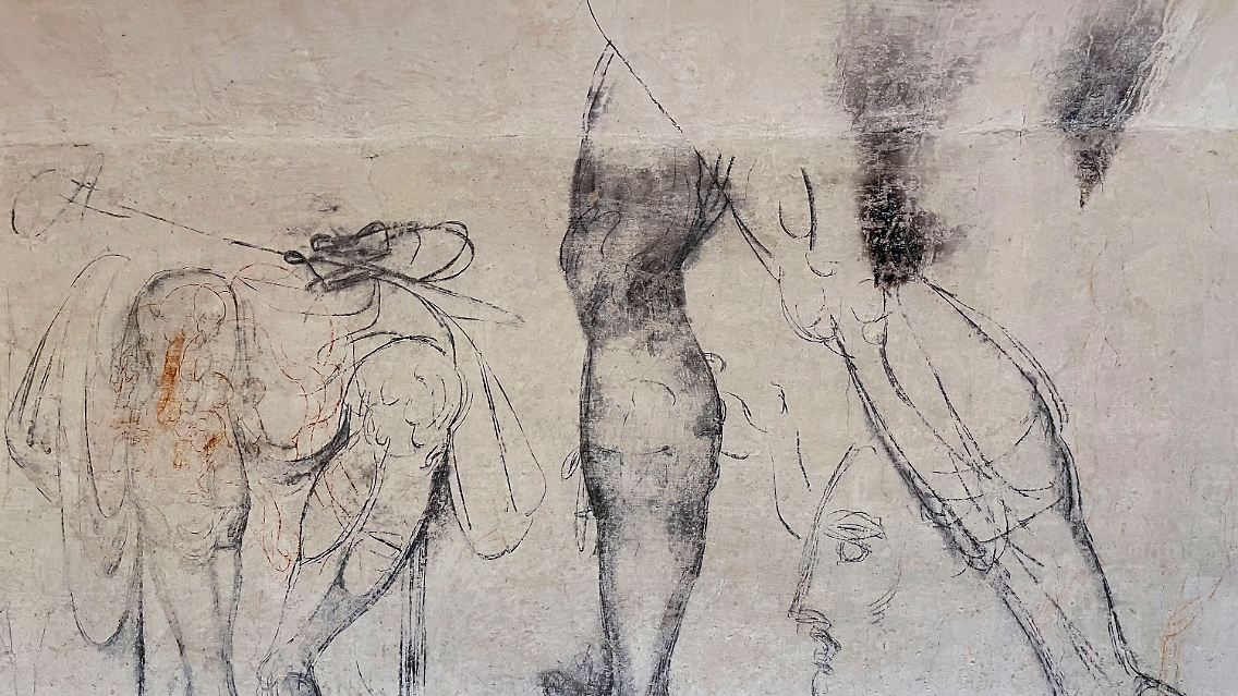 Neben großen Figurenskizzen sind dem Museum zufolge auch kleinere Studien zu sehen, die etwa anatomische Details, Gesichtsmerkmale und ungewöhnliche Körperhaltungen darstellen.