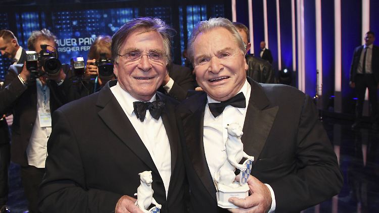 Wurde vom Herztod seines Bruders völlig überrascht: Fritz (r) und Elmar Wepper bei einer Preisverleihung 2019.
