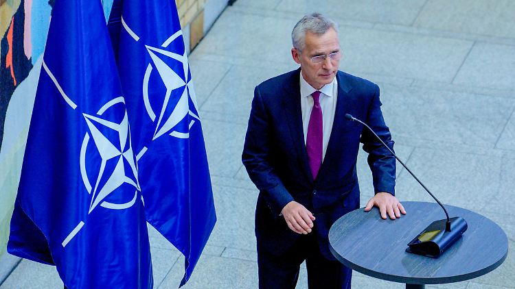 "Jetzt zähle ich auf Ungarn", sagt Stoltenberg. 