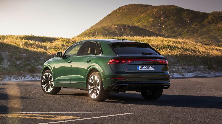 Die Rückleuchten des Audi Q8 erstrahlen in neuen Mustern, die auch noch variabel eingestellt werden können. Ein günstiges Vergnügen ist die OLED-Technologie nicht mit 990 Euro Aufpreis.