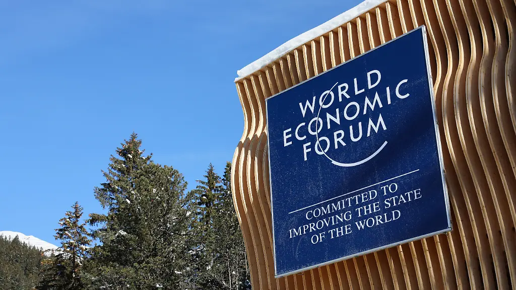 2024-01-14T111423Z-126809229-RC2MH5ADSKRZ-RTRMADP-3-DAVOS-MEETING