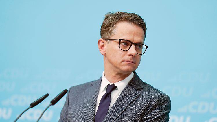 "Die Zahlen müssen runter": CDU-Generalsekretär Linnemann bescheinigt der Ampel keinen Durchbruch beim Migrationsproblem. 
