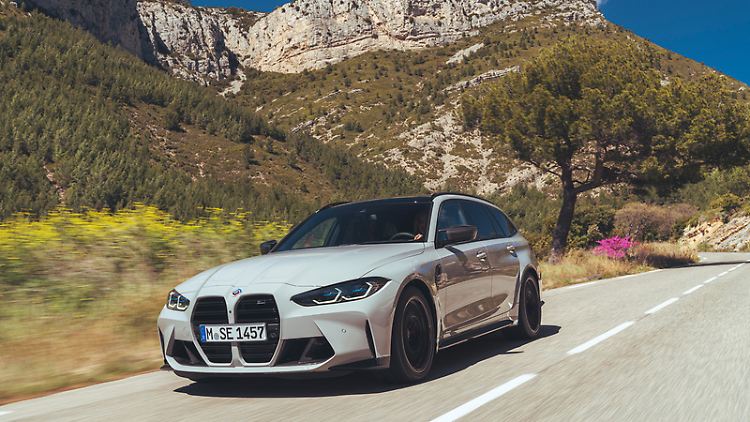 Für 2024 ist ein Facelift geplant: Der aktuelle BMW M3 Touring lief 2022 erstmals auch als Kombi vom Band (im Bild).