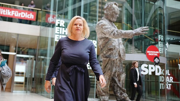 Faeser bleibt in Berlin.