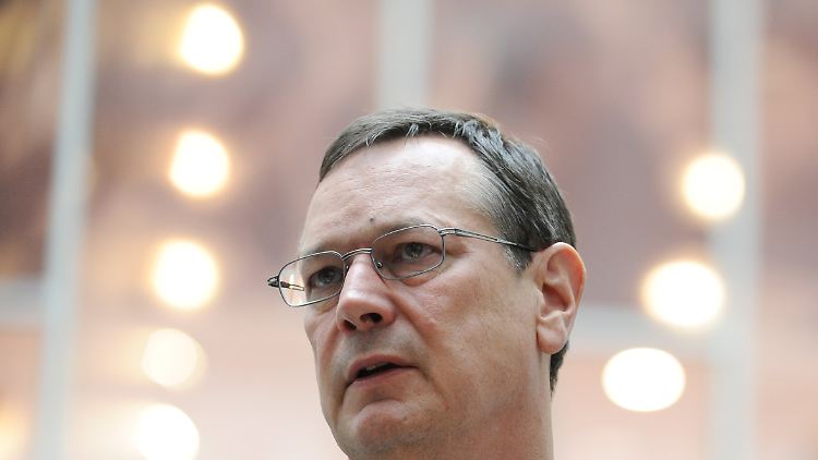 "Wir wissen es nicht": Für Königshaus gibt es noch viel Klärungsbedarf, was die jüngsten Vorfälle in der Bundeswehr betrifft.