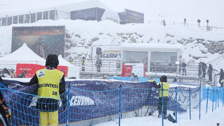 An eine Abfahrt war im Skigebiet von Zermatt-Cervinia nicht zu denken.