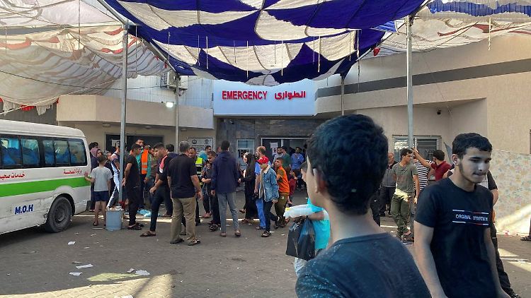 Laut israelischem Militär gibt es eine sichere Passage, um das Al-Shifa-Hospital zu verlassen. 