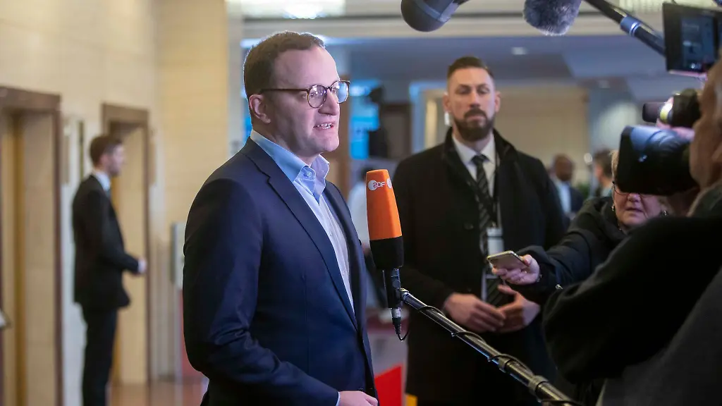 Unionsfraktionsvize-Jens-Spahn-aeusserte-sich-zu-den-verschaerften-Sanktionen-beim-Buergergeld