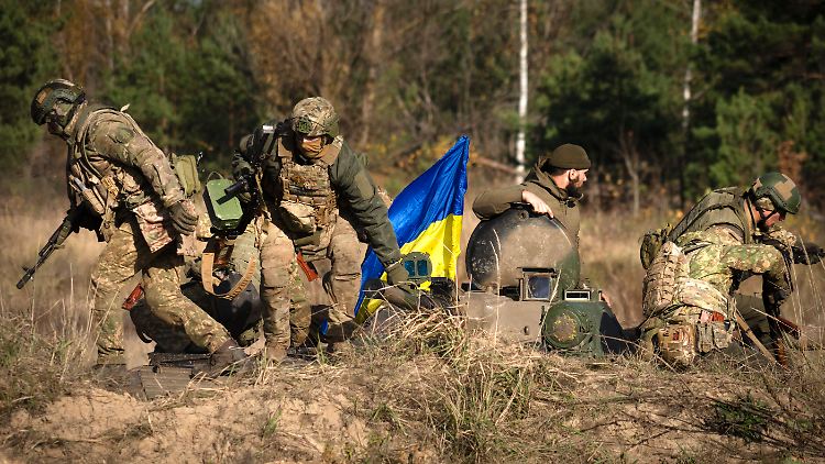 Ukrainische Soldaten bei einer Militärübung Anfang November im Norden des Landes.