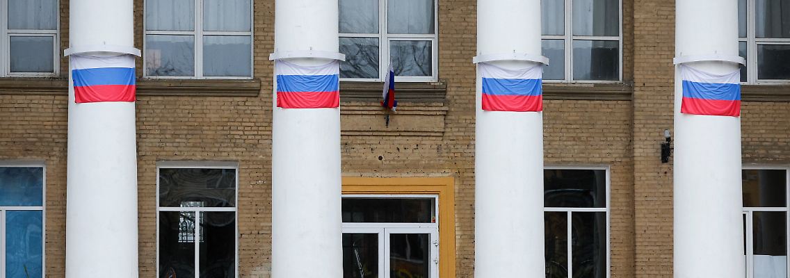 2022-11-27T093840Z_1013012576_RC27UX9ZMXFT_RTRMADP_3_UKRAINE-CRISIS-MELITOPOL.JPG