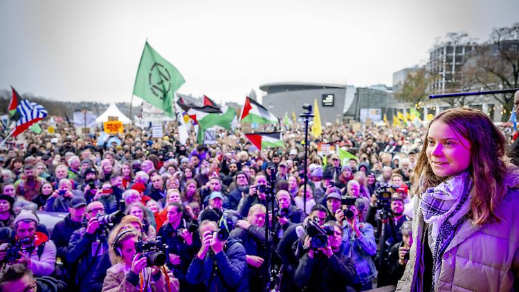 An der Klimademonstration beteiligten sich nach Angaben der Veranstalter rund 85.000 Menschen.