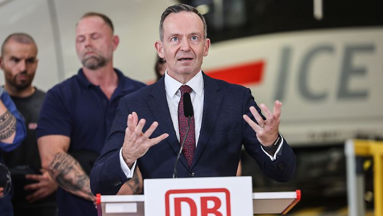 Der Verkehrsminister appelliert an den guten Willen der Tarifparteien GDL und DB.  