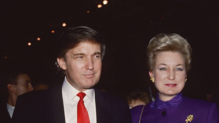Trump soll lange Zeit ein gutes Verhältnis mit seiner Schwester gehabt haben - wie hier in 1990.
