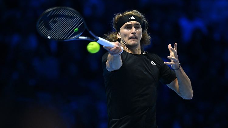 Alexander Zverev überraschte gegen Carlos Alcaraz.