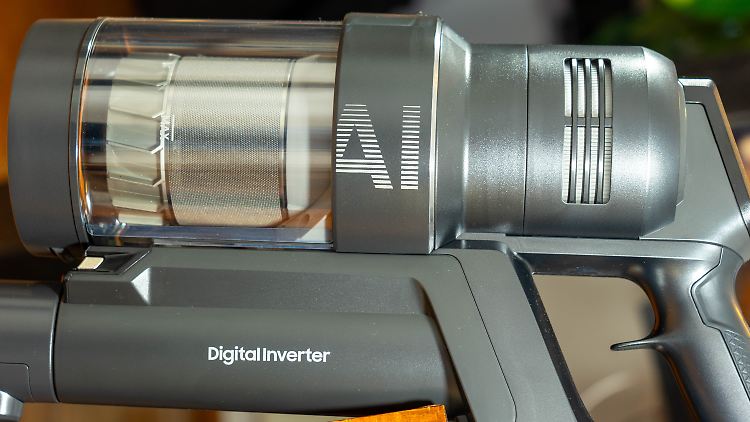 Mit oder ohne KI ist der Samsung Bespoke Jet AI ein guter Akku-Handstaubsauger.