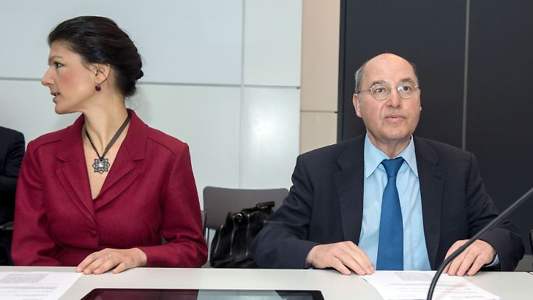 Gregor Gysi und Sahra Wagenknecht, ein Bild aus besseren Tagen, nämlich aus dem Jahr 2015. Obwohl es auch damals schon heftig knirschte.