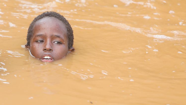 Der Juba, Somalias bedeutendster Fluss, führt gerade gigantische Wassermassen.