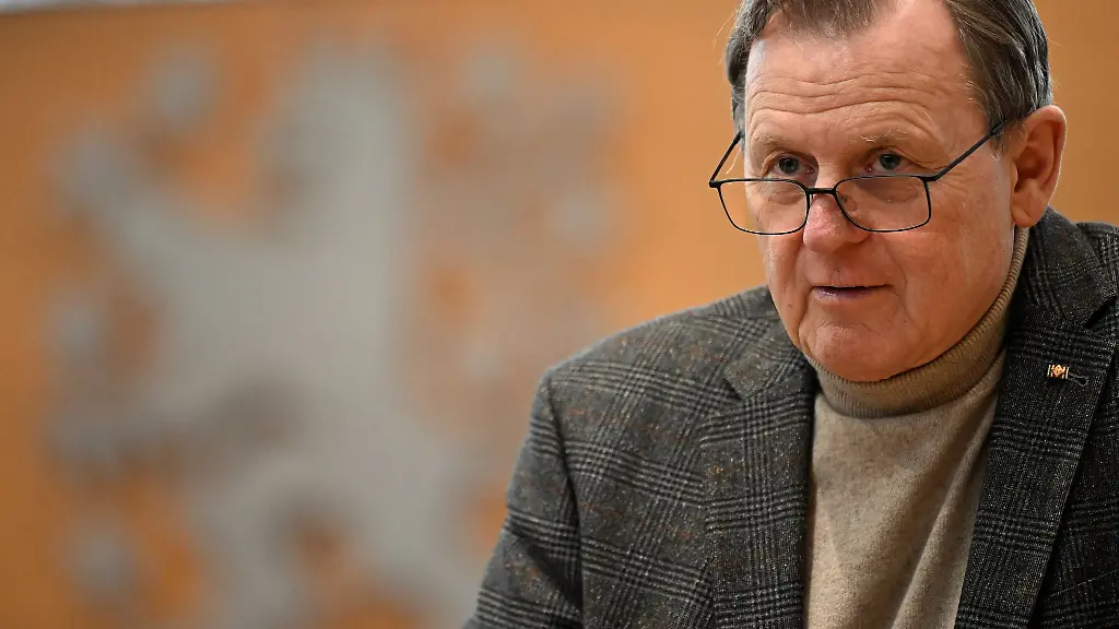 Bodo-Ramelow-Die-Linke-Ministerpraesident-von-Thueringen-waehrend-einer-Sitzung-des-Thueringer-Landtags