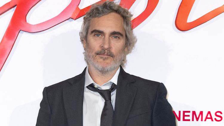 Joaquin Phoenix bei der "Napoleon"-Premiere in Paris.