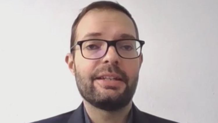 Seit 2016 arbeitet Daniel Köhler für das Innenministerium in Baden-Württemberg als wissenschaftlicher Referent im Kompetenzzentrum gegen Extremismus.
