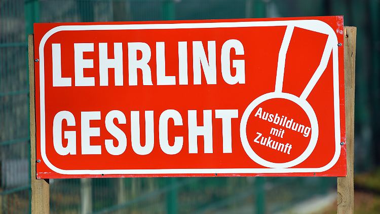 Deutschlandweit suchen Unternehmen händeringend nach neuen Auszubildenden. 
