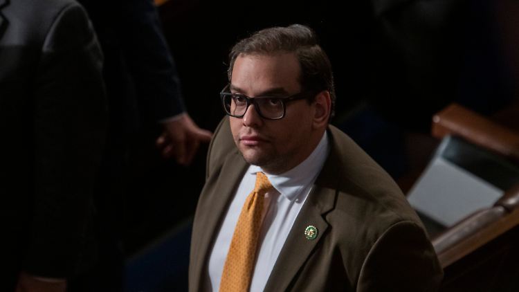 George Santos, der Abgeordnete des dritten New Yorker Kongresswahlbezirks, wird nach der Vielzahl an Vorwürfen gegen ihn nicht wieder zur Wahl antreten.