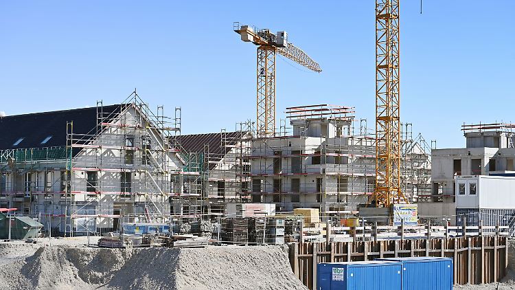 Wohnungsbau ist in Deutschland so kompliziert und teuer, dass der Neubau erlahmt ist.