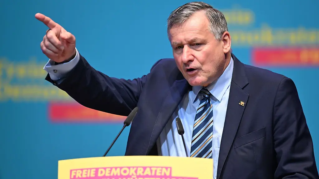 Hans-Ulrich-Ruelke-FDP-Fraktionsvorsitzender-im-Landtag-von-Baden-Wuerttemberg